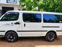 Toyota Dolphin Long PC 2001 Van