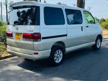 https://riyasewana.com/uploads/toyota-dolphin-reguis-2003-27352412432.jpg