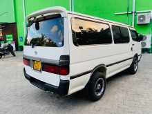 https://riyasewana.com/uploads/toyota-dolphin-rzh-2003-2319512512644.jpg