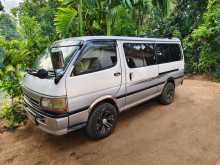 https://riyasewana.com/uploads/toyota-dolphin-super-1998-118051012222.jpg