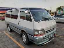 Toyota Dolphin Super GL 172 2000 Van