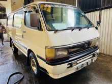 Toyota Dolphin Super GL 2002 Van