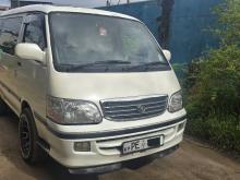 Toyota Dolphin Super Custom 2002 Van