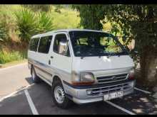 Toyota Dolphin Super GL 172 2000 Van