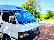 Toyota Dolphin Super Long 182 2002 Van