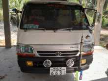 Toyota Dolphin 103 1995 Van