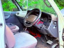 https://riyasewana.com/uploads/toyota-dolphine-2003-2614062912113.jpg