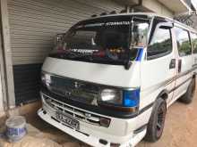 Toyota Dolphin LH102 1990 Van