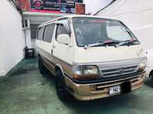 Toyota Dolphin 102 1999 Van