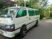 Toyota Dolphin LH172 2002 Van