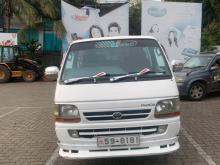 Toyota Dolphin 102 Kota 1993 Van