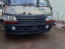 Toyota Dolphin 110 1990 Van