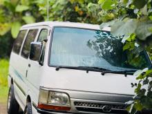 Toyota Dolphin 113 1995 Van