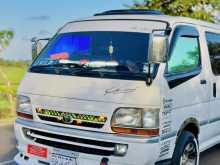 Toyota Dolphin 113 1992 Van