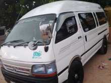 Toyota Dolphin 2004 Van