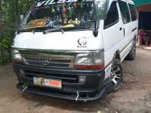 Toyota Dolphin 1995 Van