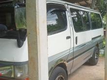 Toyota Dolphin 1995 Van