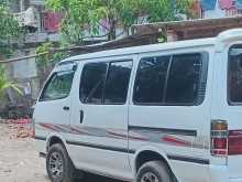 Toyota Dolphin 1999 Van