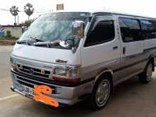 Toyota Dolpin 1999 Van