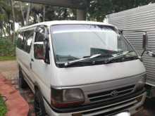 Toyota Dolphin 2004 Van