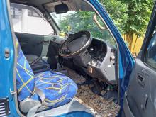 Toyota Dolphin LH113 1991 Van