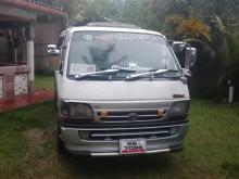 Toyota Dolphin 1992 Van
