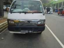 Toyota Dolphin LH113 1994 Van