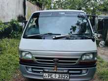 Toyota Dolphin 2002 Van