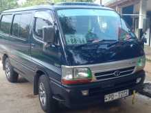 Toyota Dolphin 2001 Van