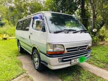 Toyota Dolphin 2002 Van