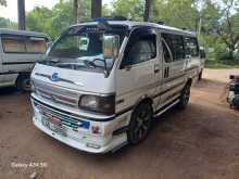 Toyota Dolphin LH103 2000 Van