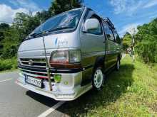 Toyota Dolphin LH113 1989 Van