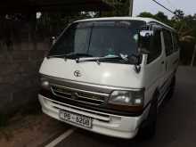 Toyota Dolphin LH172 2002 Van