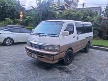 Toyota Dolphin Long 1998 Van