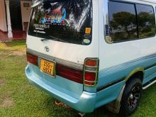 Toyota Dolphin 1993 Van