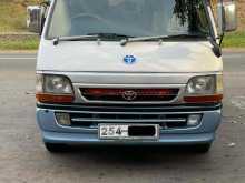 Toyota Dolphin LH113 Long 1995 Van