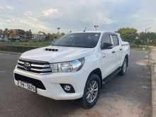 Toyota Double Cab 2016 SUV