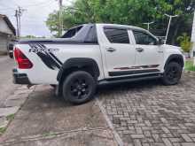 https://riyasewana.com/uploads/toyota-double-cab-2017-278590512892.jpg