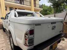 https://riyasewana.com/uploads/toyota-double-cab-2880110763.jpg