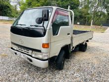 Toyota Duana 2000 Lorry