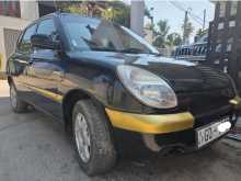 Toyota Duet 2000 Car