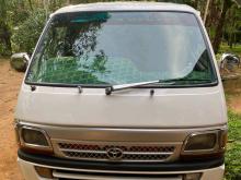 Toyota Dolphin 2008 Van