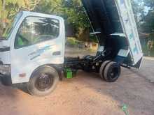 https://riyasewana.com/uploads/toyota-dump-track-42319404222.jpg