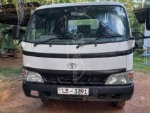 Toyota Dump Truck 2003 Lorry