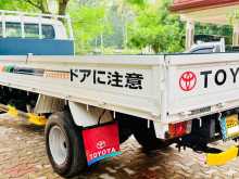 https://riyasewana.com/uploads/toyota-dyana-1992-311451812083.jpg