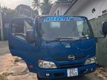 Toyota Dyna 1999 Lorry