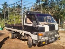 Toyota Dyna 1991 Lorry