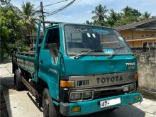 Toyota Dyna 14 5 1995 Lorry