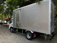 https://riyasewana.com/uploads/toyota-dyna-14-5-2001-812213512933.jpg