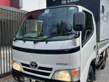 Toyota Dyna 2013 Lorry